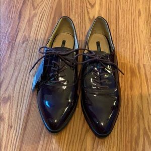 Forever 21 (NWT) Maroon Oxford shoes